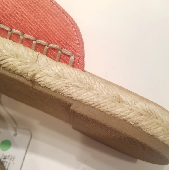 NWT Charlie coral medium  SZ.9 women's Espadrille sandals - Picture 7 of 7